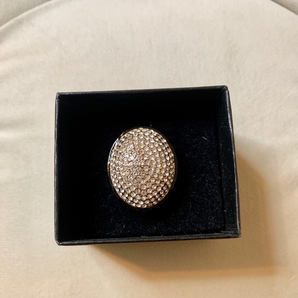 Akkad ring